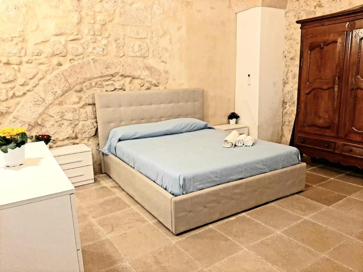 Dimora Salentina Via Scarambone Lecce Apartment Exterior photo