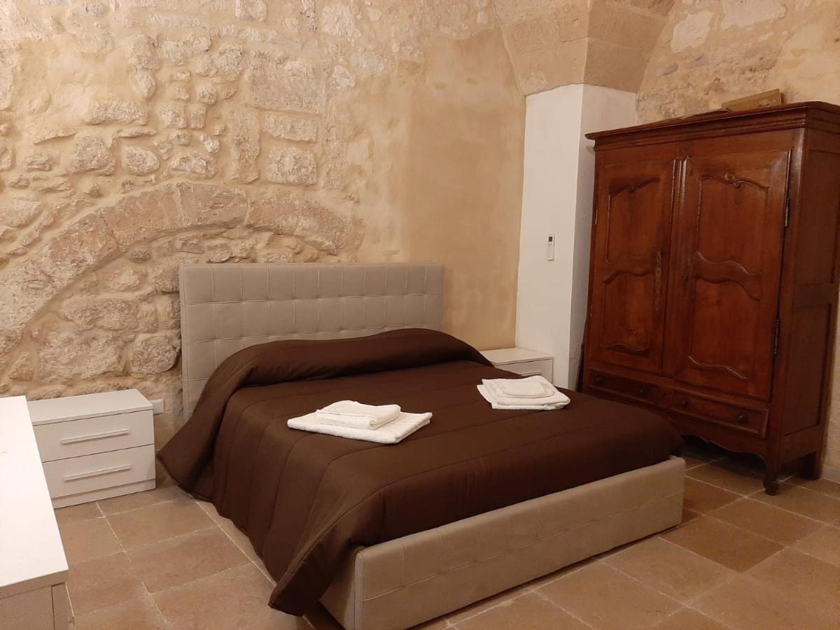 Dimora Salentina Via Scarambone Lecce Apartment Exterior photo